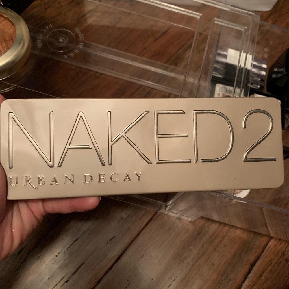 Naked 2 eyeshadow palette